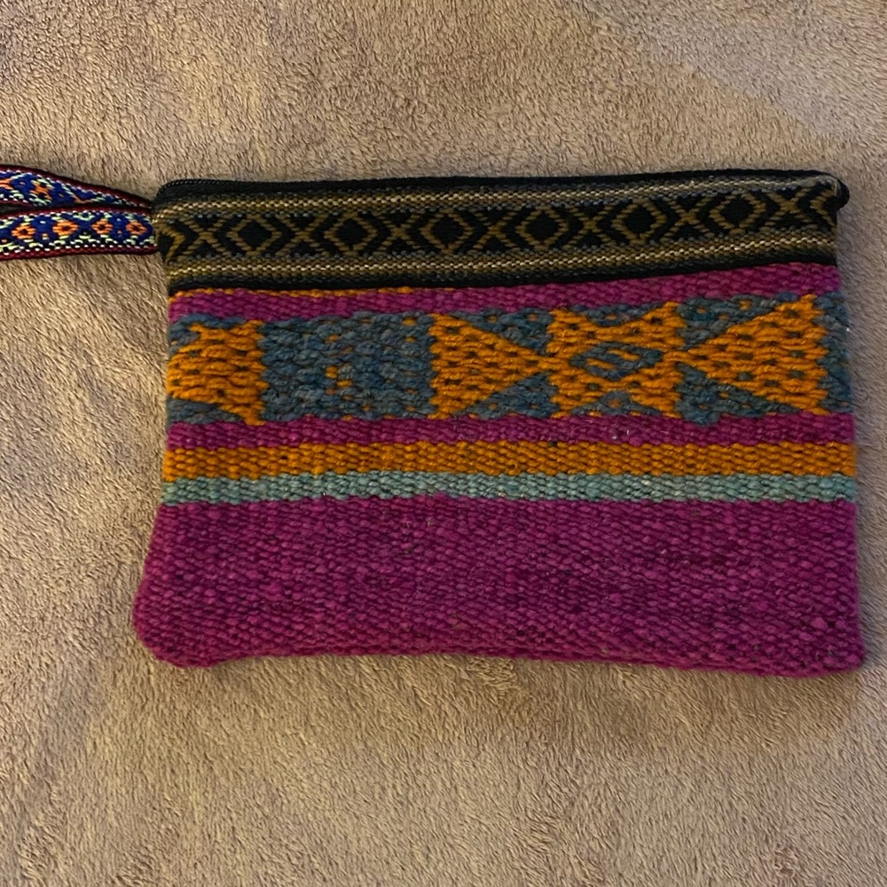 NWOT - Pouch/Wristlet